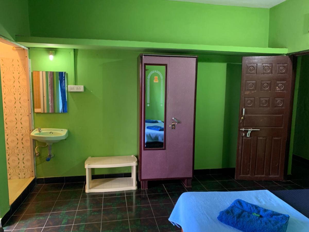 Savitri Guest House Arambol Eksteriør billede